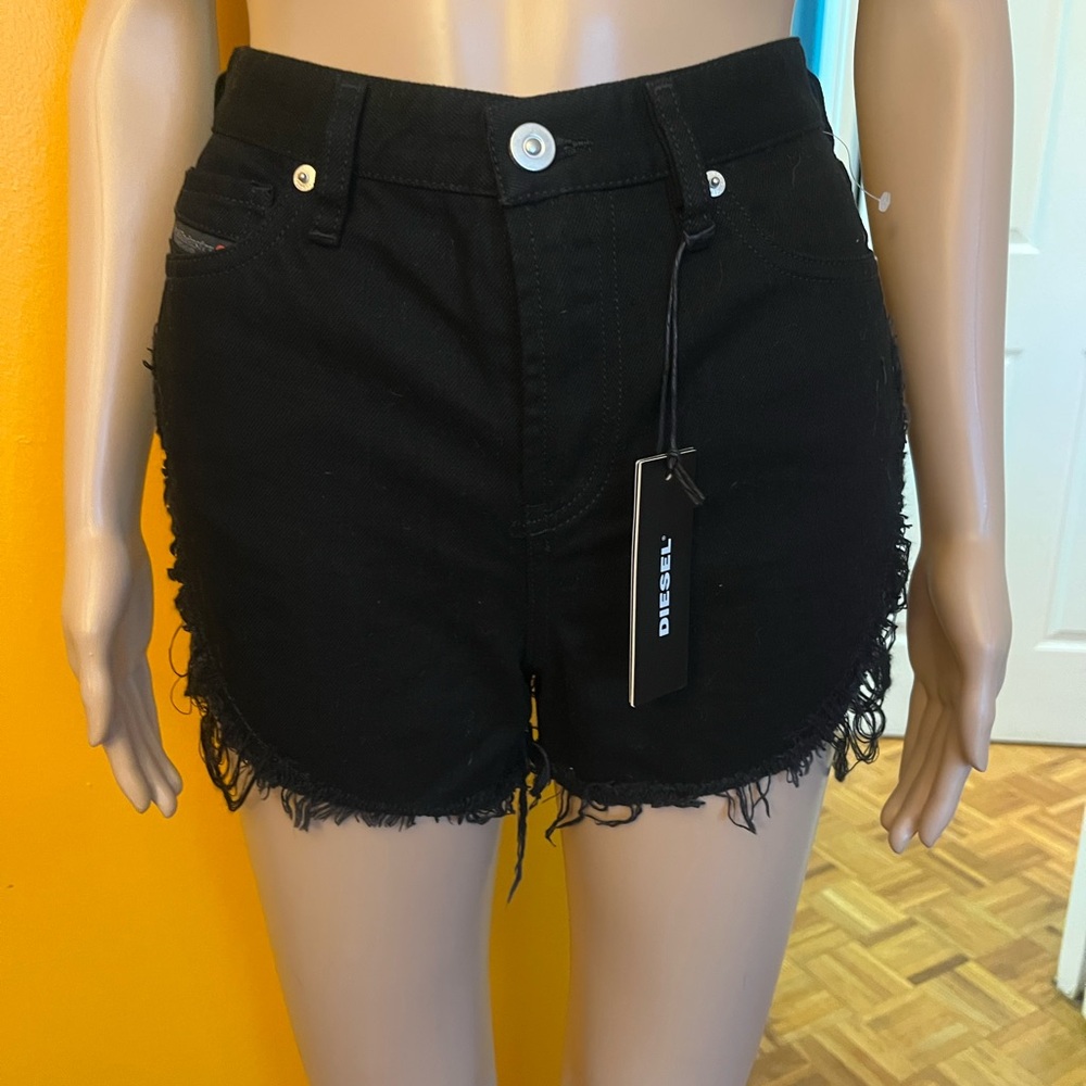 DIESEL sz 24 DE-FREED Black Distressed Denim Women Shorts NWT - Picture 2 of 6